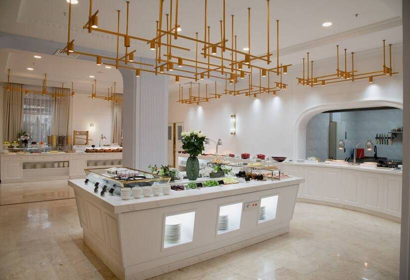 Lotte City Hotels Tashkent Palace