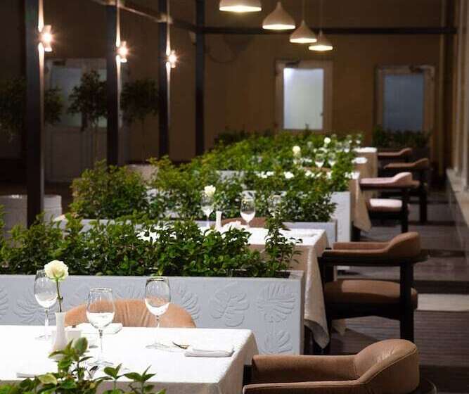 Lotte City Hotels Tashkent Palace