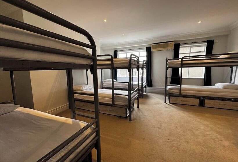 בית מלון כפרי The Dawson Hostel