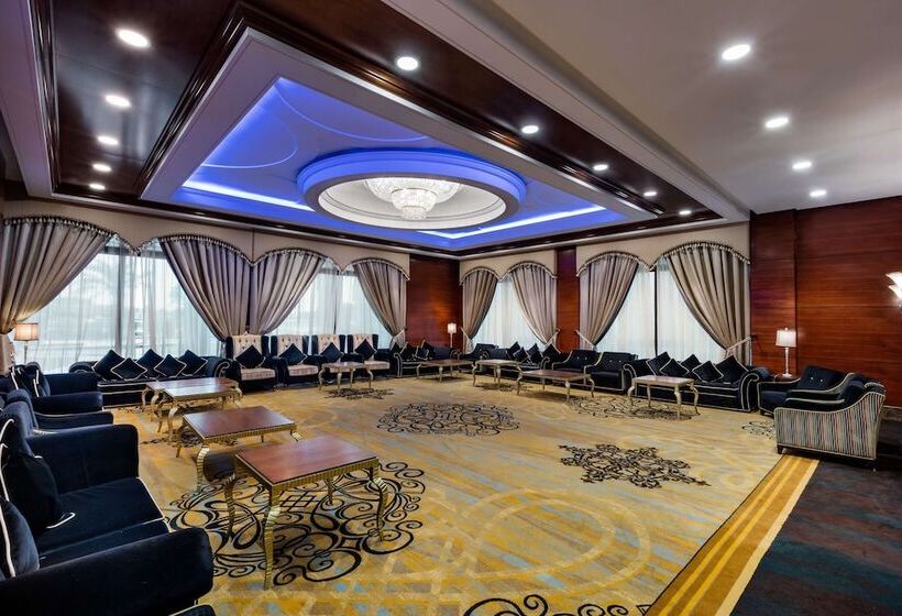 The Diplomat Radisson Blu Hotel Residence & Spa