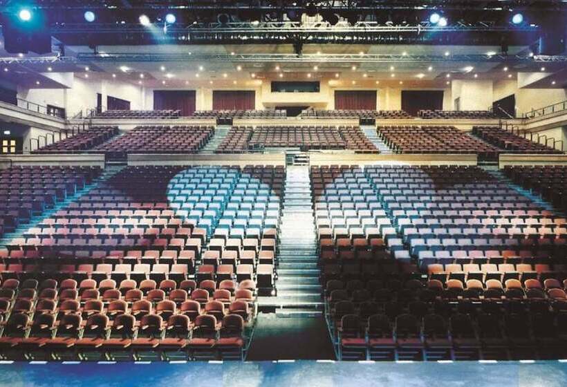 The Gleneagle Hotel & Apartments