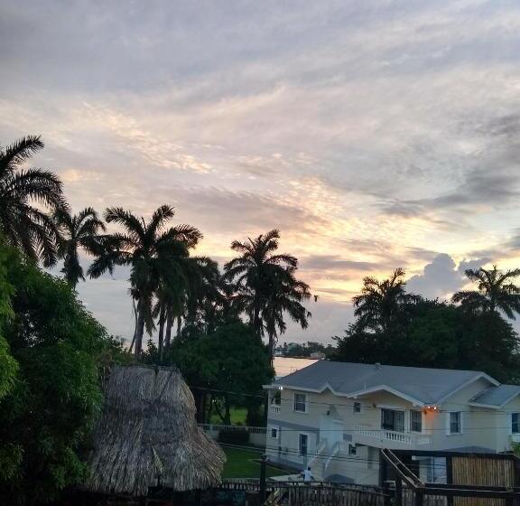 בית מלון כפרי The Great House Inn