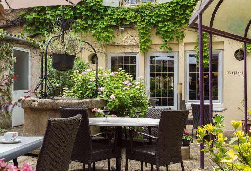 호텔 Hostellerie Des Trois Pigeons