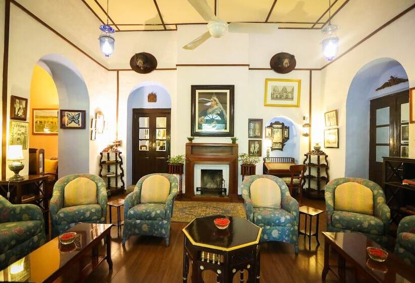 호텔 Welcomheritage Connaught House