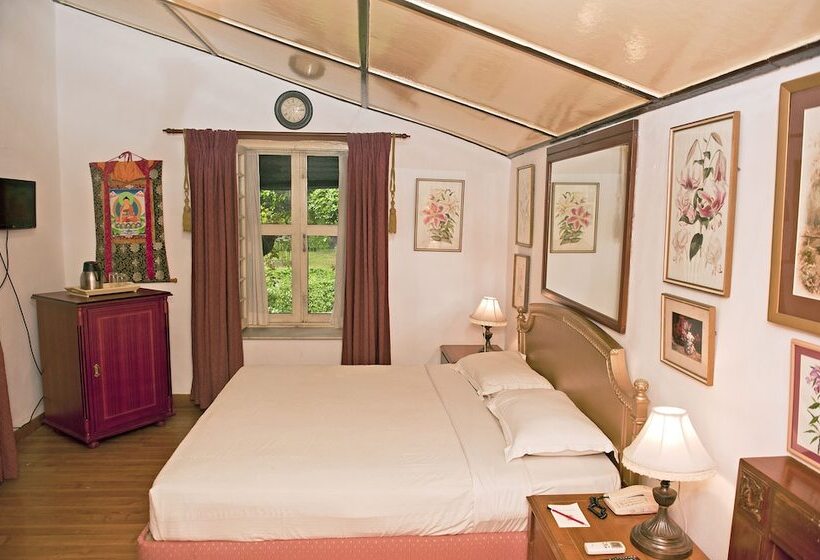 호텔 Welcomheritage Connaught House