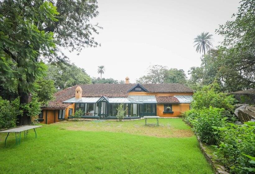 호텔 Welcomheritage Connaught House