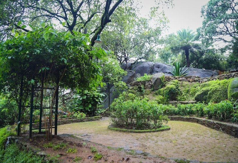 호텔 Welcomheritage Connaught House