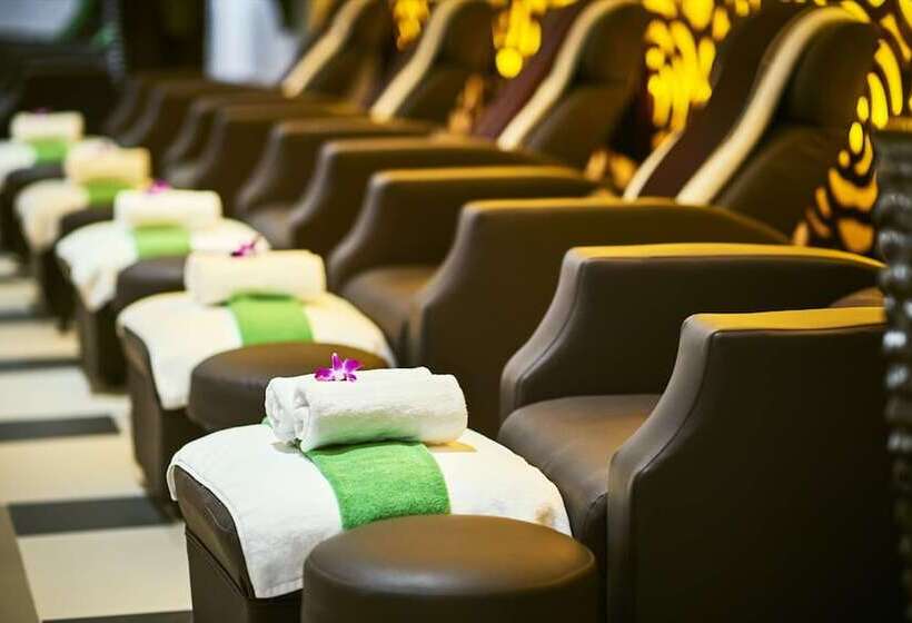 هتل Windsor Plaza