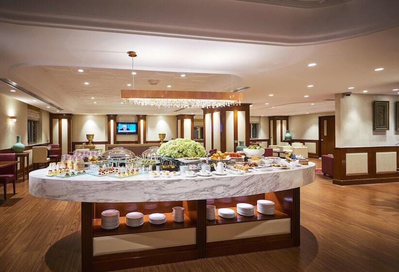 هتل Windsor Plaza