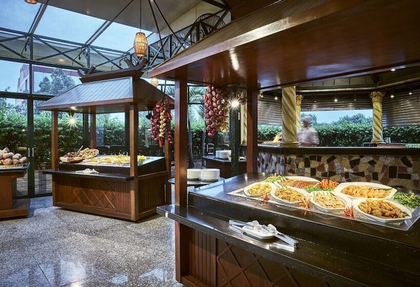 هتل Windsor Plaza