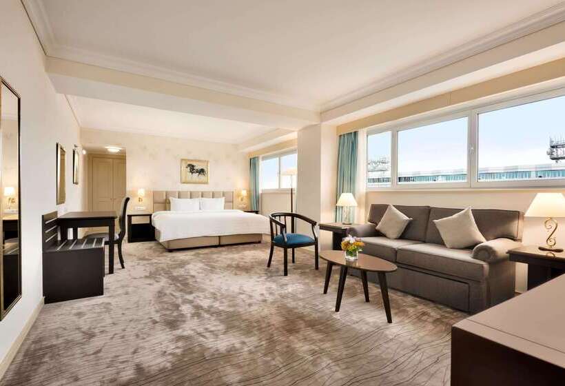 هتل Wyndham Tashkent