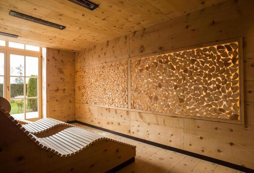 Interalpen Hotel Tyrol