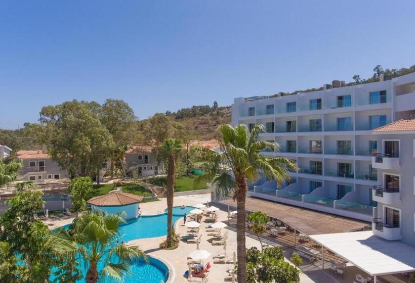 Narcissos Waterpark Resort