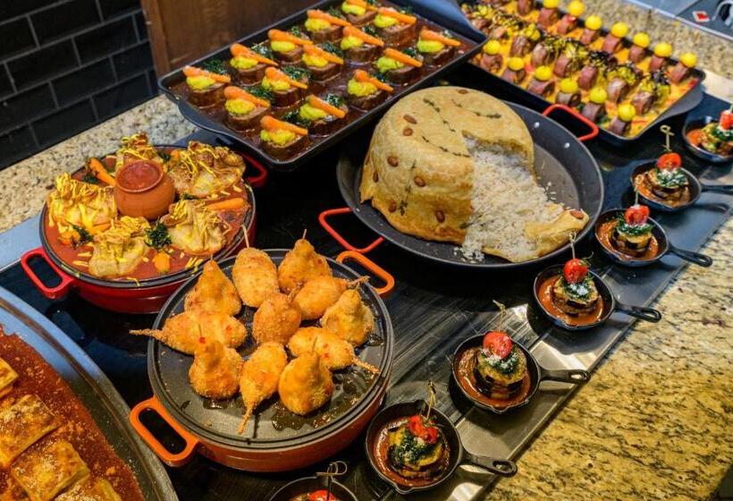 The Palace Hotel, Sunny Day