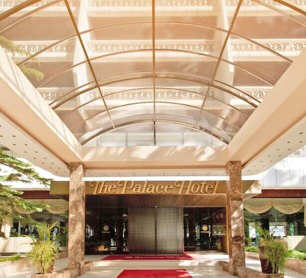 The Palace Hotel, Sunny Day