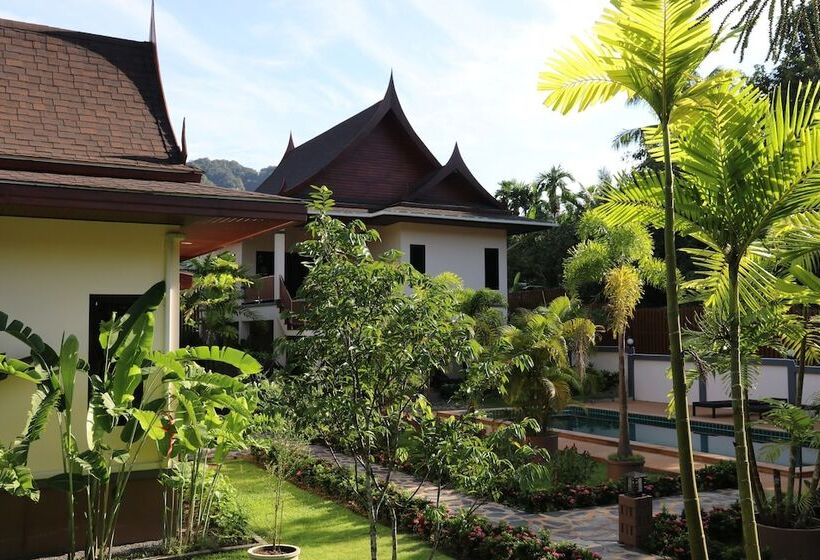 Отель Chanapha Residence