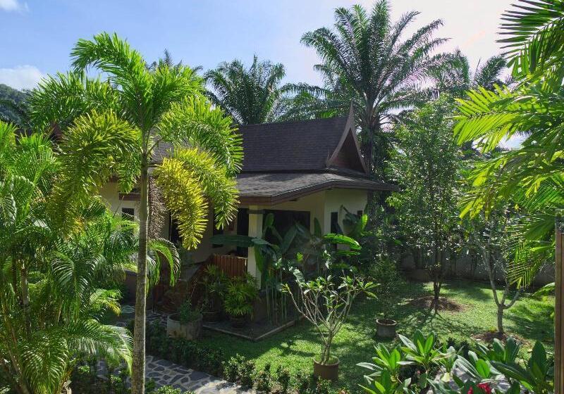 Отель Chanapha Residence