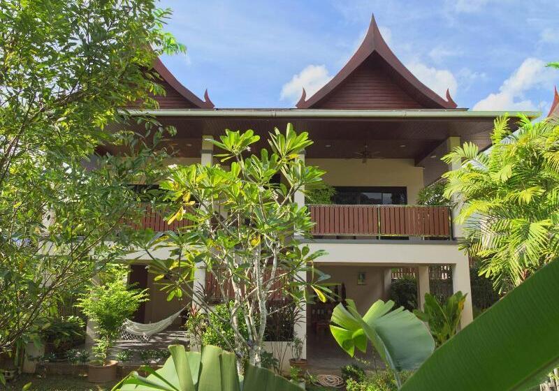 Отель Chanapha Residence