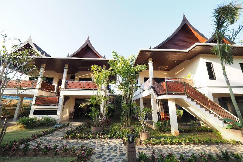 Отель Chanapha Residence