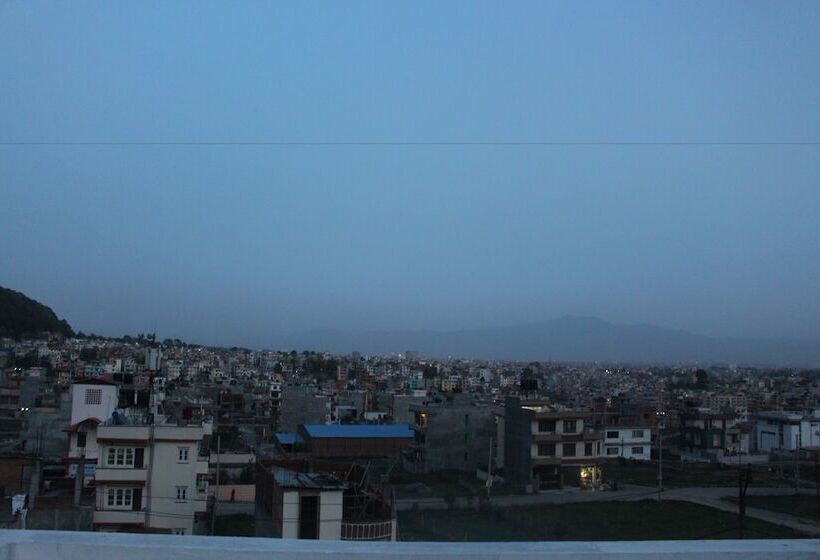 هتل Manaslu Homestay