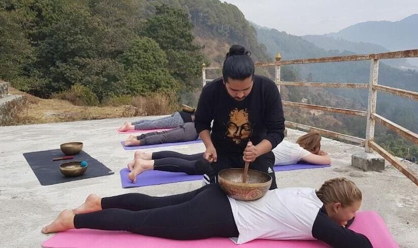 هتل Manaslu Homestay