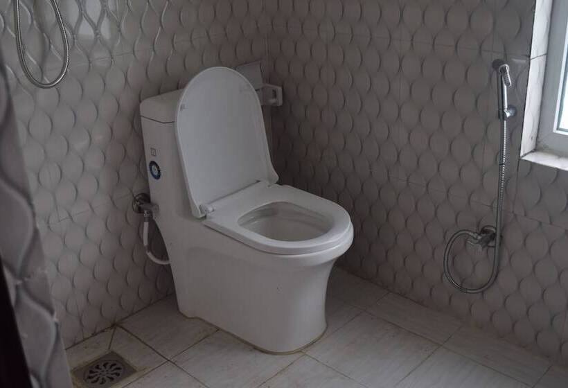 هتل Manaslu Homestay