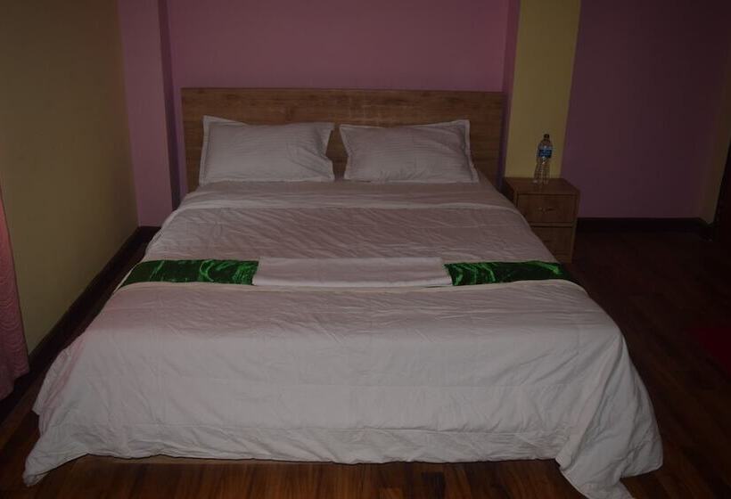 هتل Manaslu Homestay