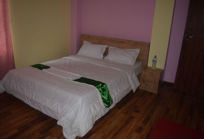 هتل Manaslu Homestay