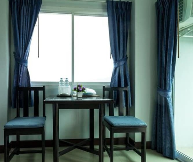 Hotel Raya Rawai Place