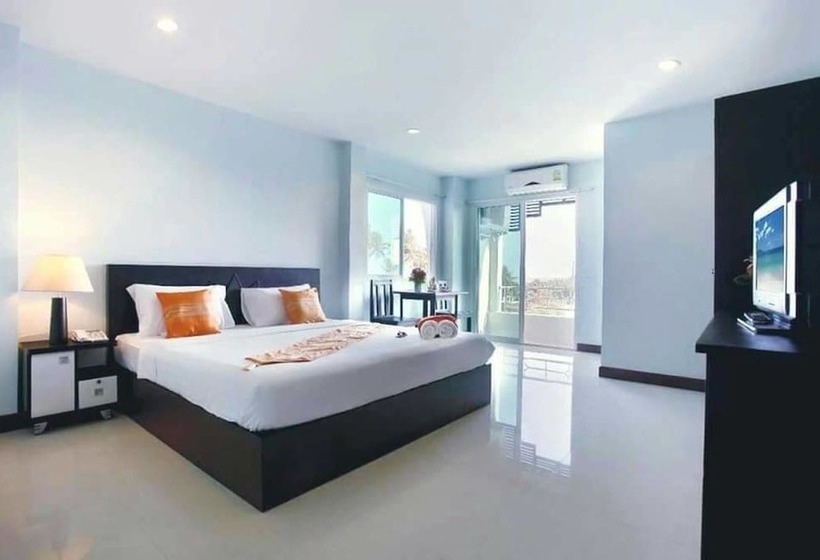 Hotel Raya Rawai Place