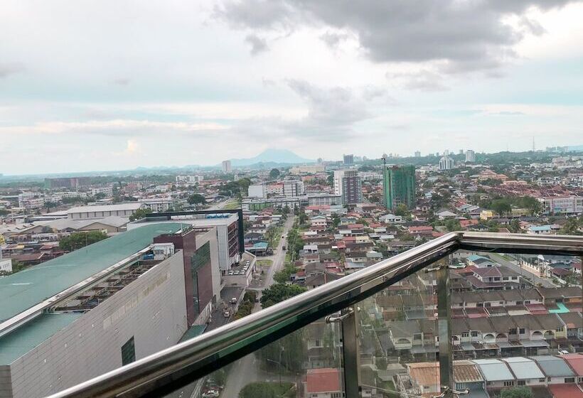 Luco Apartments At Imperial Suites