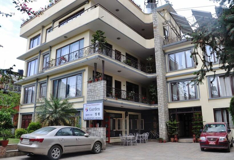 Temple Tiger Thamel Apartment