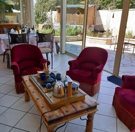 مبيت وإفطار Au Bon Vivant