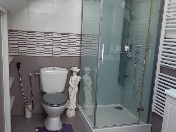 مبيت وإفطار Au Bon Vivant