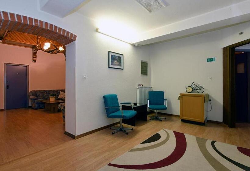 تختخواب و صبحانه Gostilna Lokve