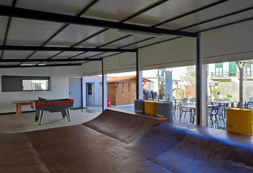 تختخواب و صبحانه Patos Beach House