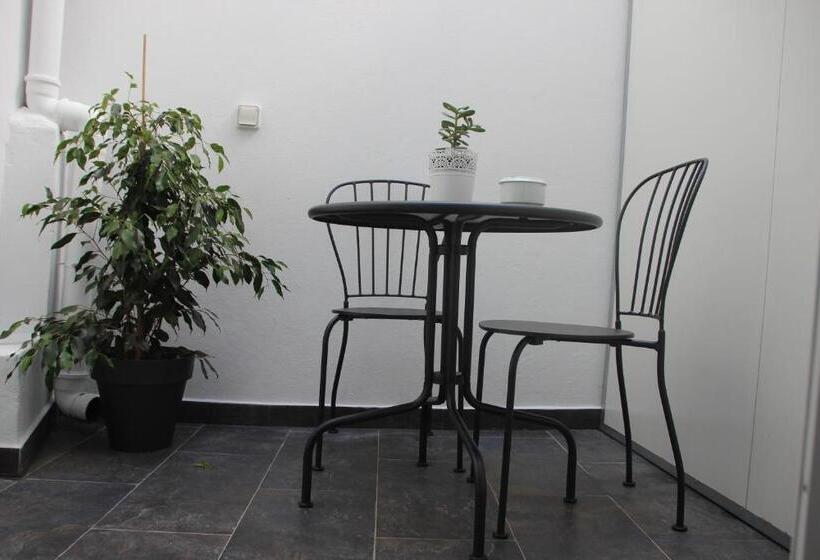 تختخواب و صبحانه Raiz Alentejana