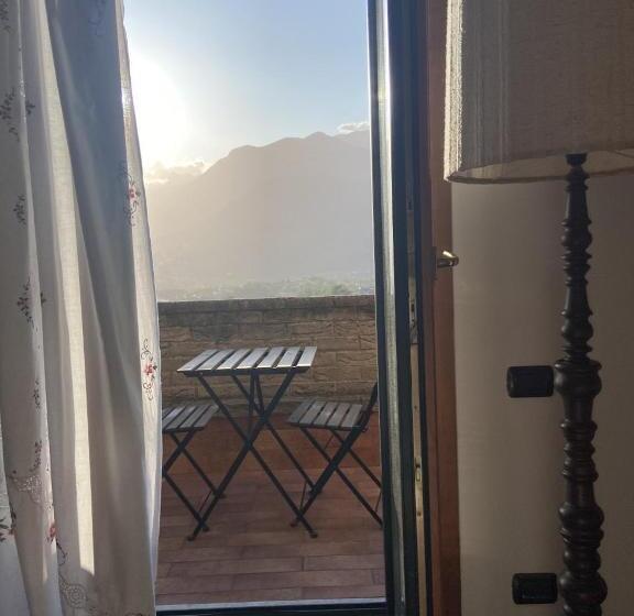 مبيت وإفطار Villa Cipriano