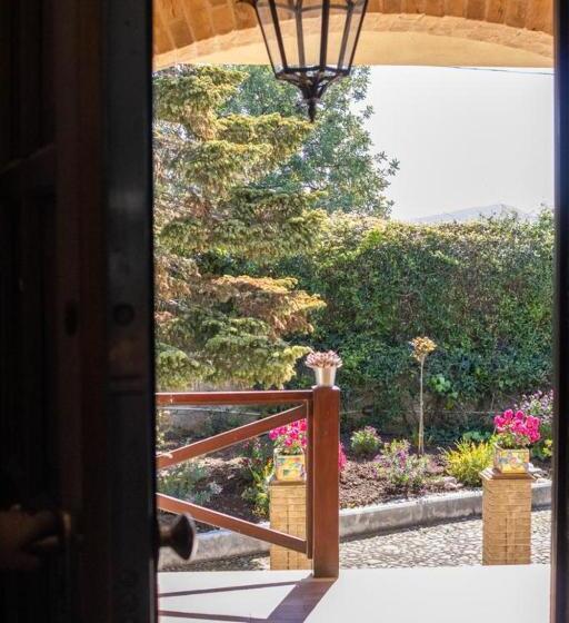 مبيت وإفطار Villa Cipriano