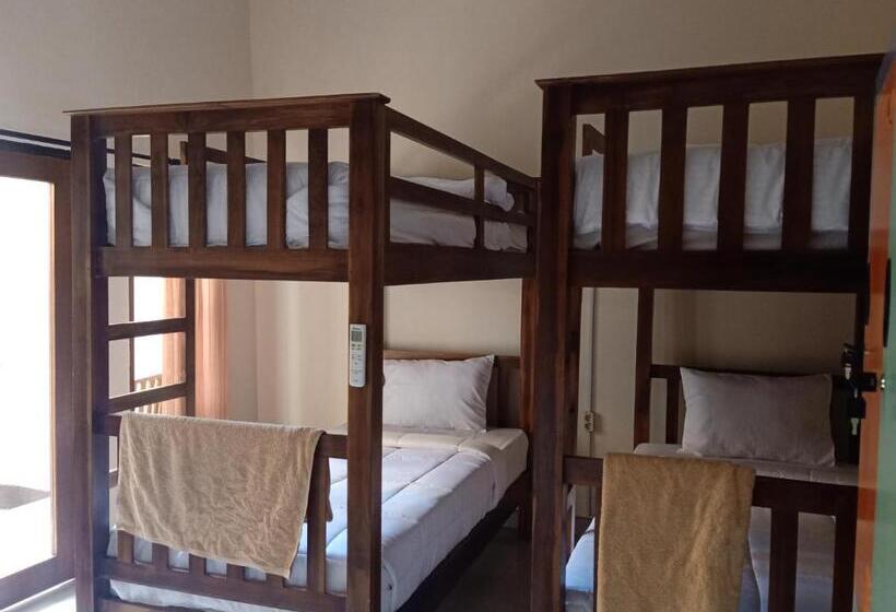 Happy Penida Hostel 2