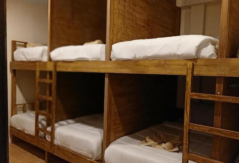 Happy Penida Hostel 2