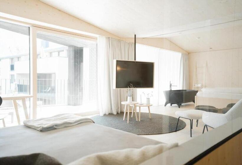 ホテル Amrai Suites