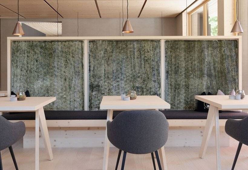 ホテル Amrai Suites