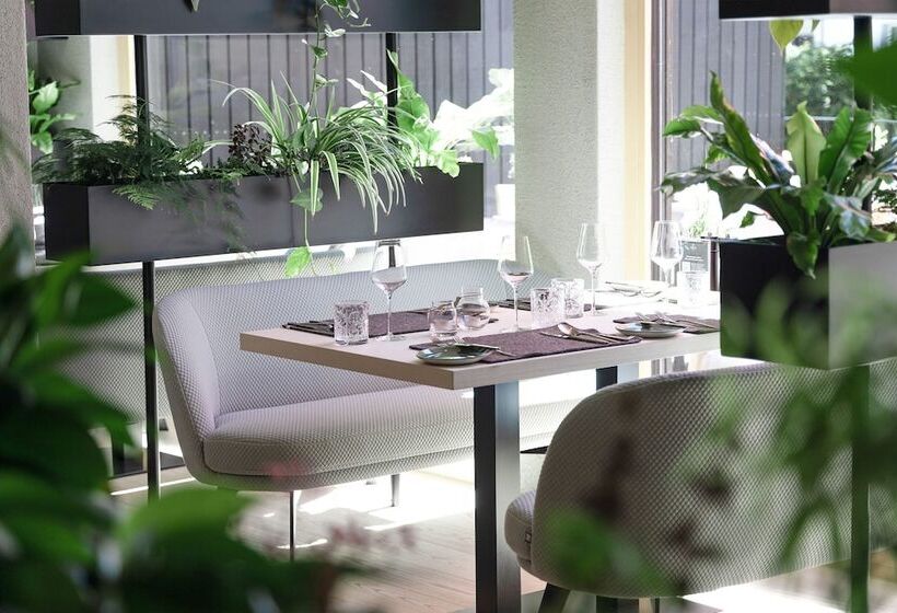 ホテル Amrai Suites