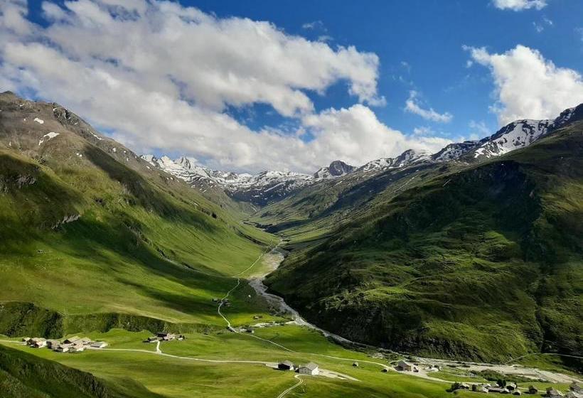 בית מלון כפרי Avers