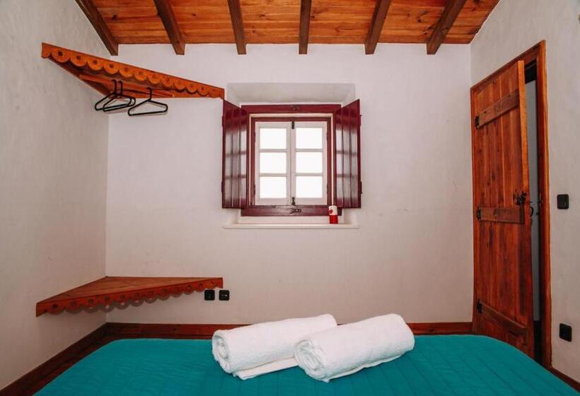 בית מלון כפרי Casas De Pedra   Quinta Da Escola