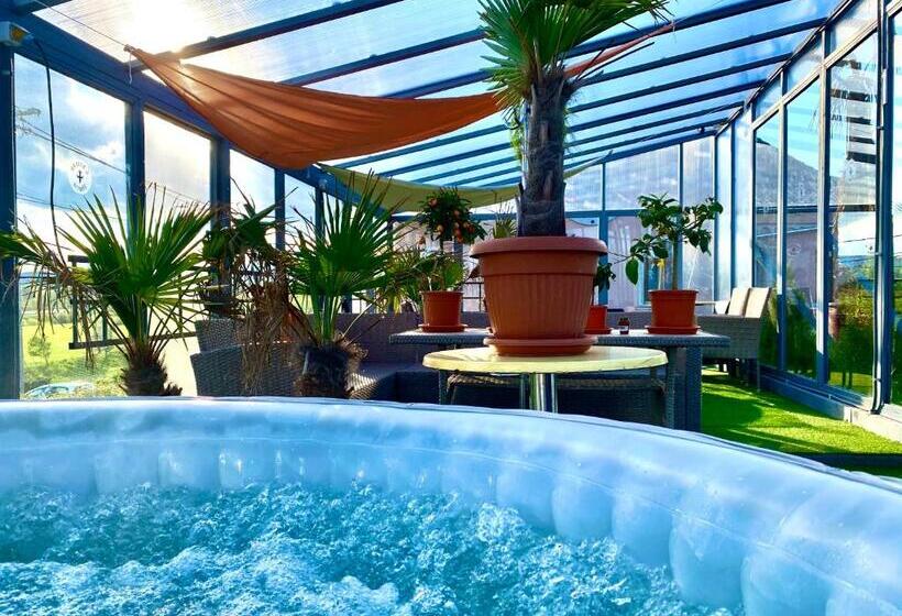 בית מלון כפרי Chateau Vincze