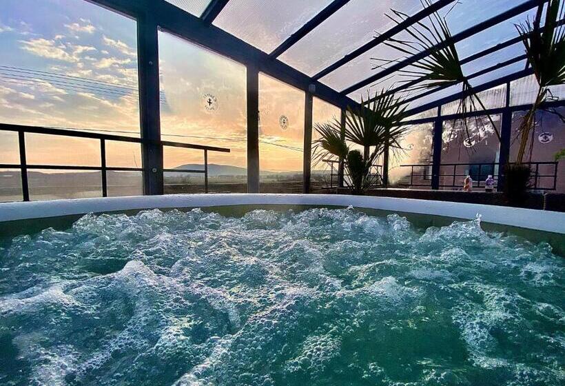 בית מלון כפרי Chateau Vincze