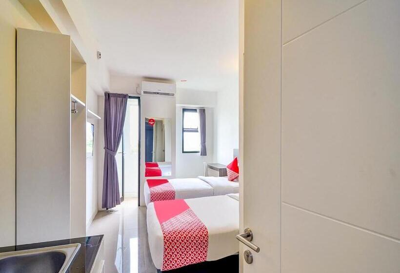 ホテル Collection O 28 Urban Town Karawang