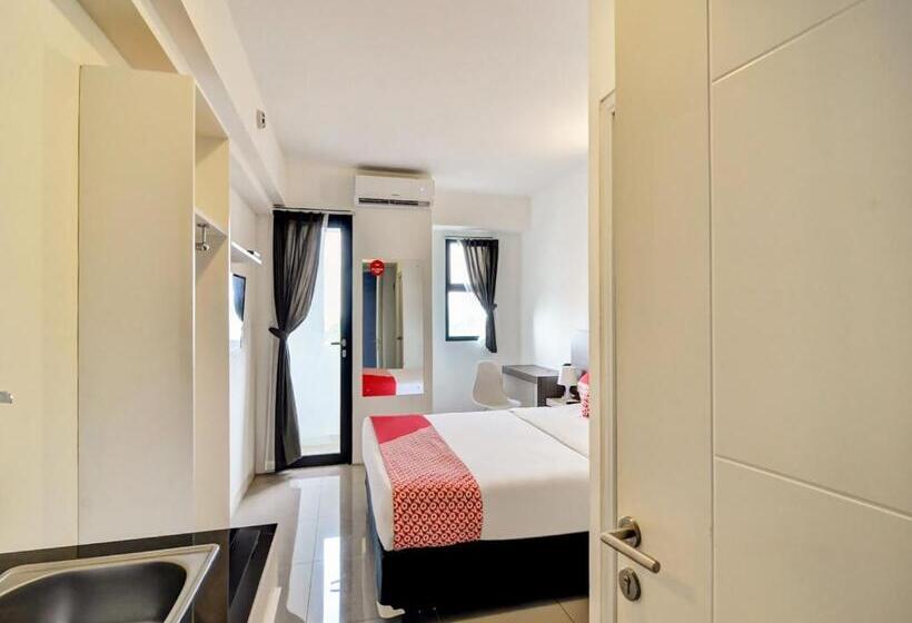 ホテル Collection O 28 Urban Town Karawang